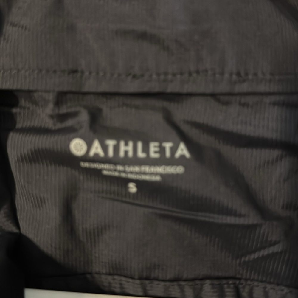 Athleta Pull Over Half Zip Size Small, Black - image 7